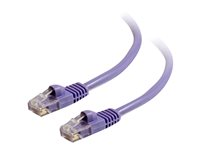 C2G Cat5e Booted Unshielded (UTP) Network Patch Cable - Patch-kabel - RJ-45 (hane) till RJ-45 (hane) - 50 cm - UTP - CAT 5e - formpressad, hakfri, tvinnad - lila 83658