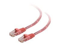 C2G Cat5e Booted Unshielded (UTP) Network Patch Cable - Patch-kabel - RJ-45 (hane) till RJ-45 (hane) - 50 cm - UTP - CAT 5e - formpressad, hakfri, tvinnad - rosa 83616